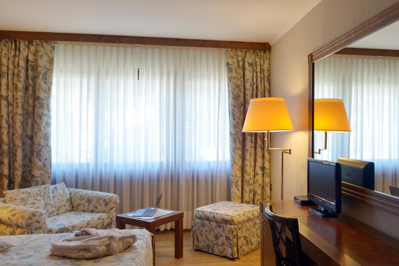 מדונה די קמפיליו Savoia Palace Hotel מראה חיצוני תמונה